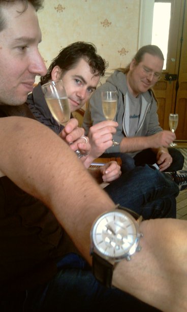 9.45 AM. Champagne!